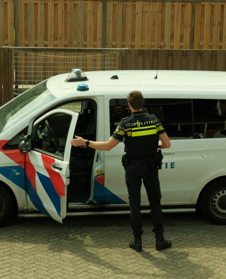 Veel politie op Scheveningen na oproep tot demonstratie tegen immigratiegeweld